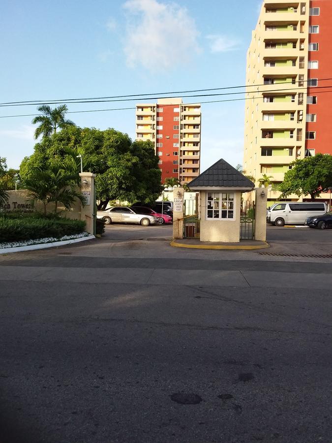 Mcfarlane'S Place Ocho Rios Exterior photo