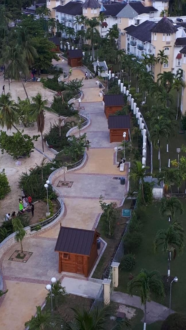 Mcfarlane'S Place Ocho Rios Exterior photo